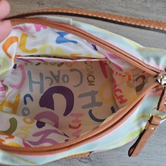 Coach Wristlet - Picture 8 of 8